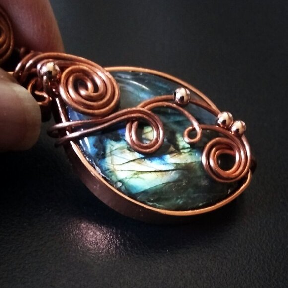 Mesmerizing Labradorite Pendant - Copper Wire Wrap! Handmade + One-of-a-kind! - Picture 1 of 13